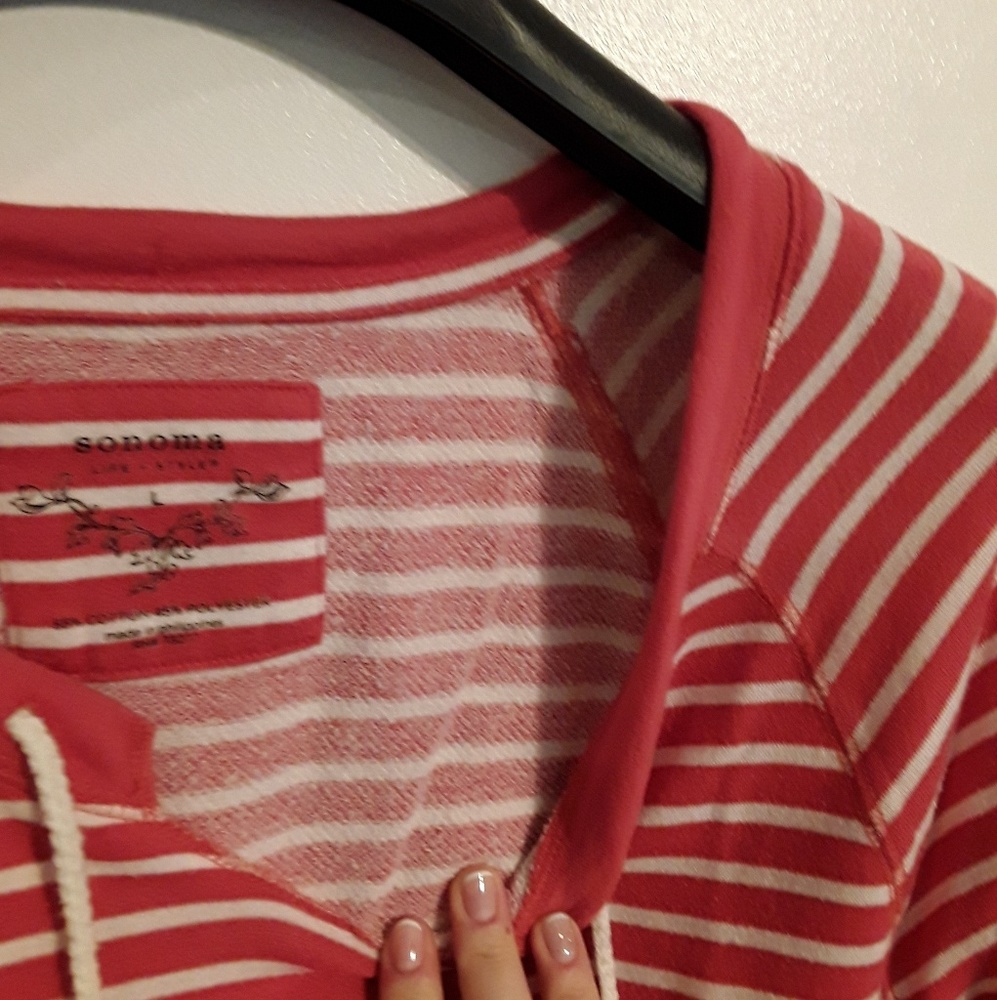 Split neck terrycloth pullover - Picture 4 of 4